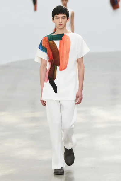 Look 1